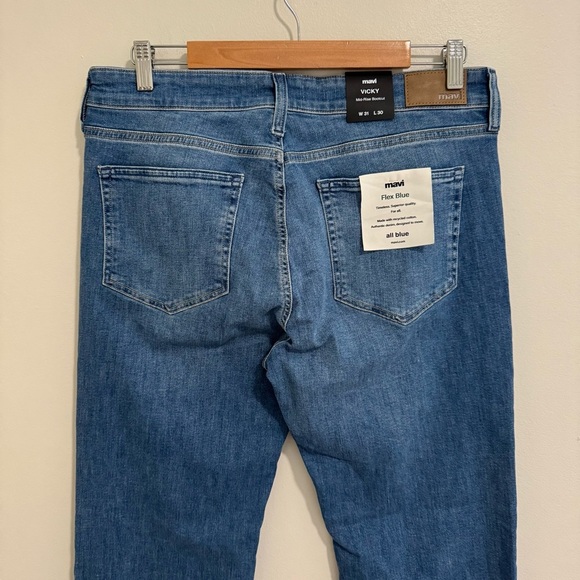 MAVI NWT Vicky Mid-Rise Bootcut Jeans - Picture 3 of 8